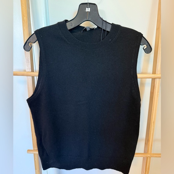 NWT Theory Crewneck Cashmere Shell Top - Picture 2 of 4